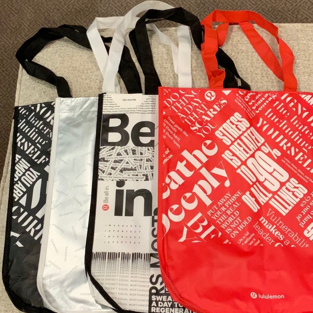 Lululemon medium empty  bags